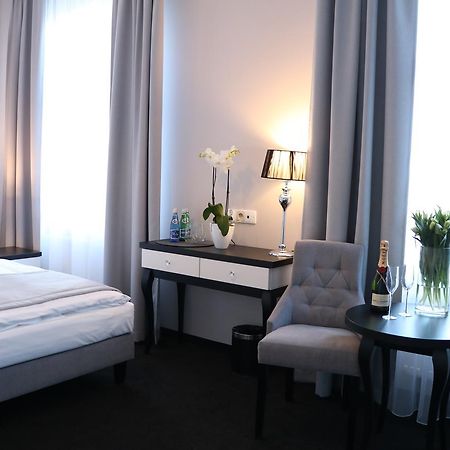 Hotel Villa Casino Słubice Esterno foto